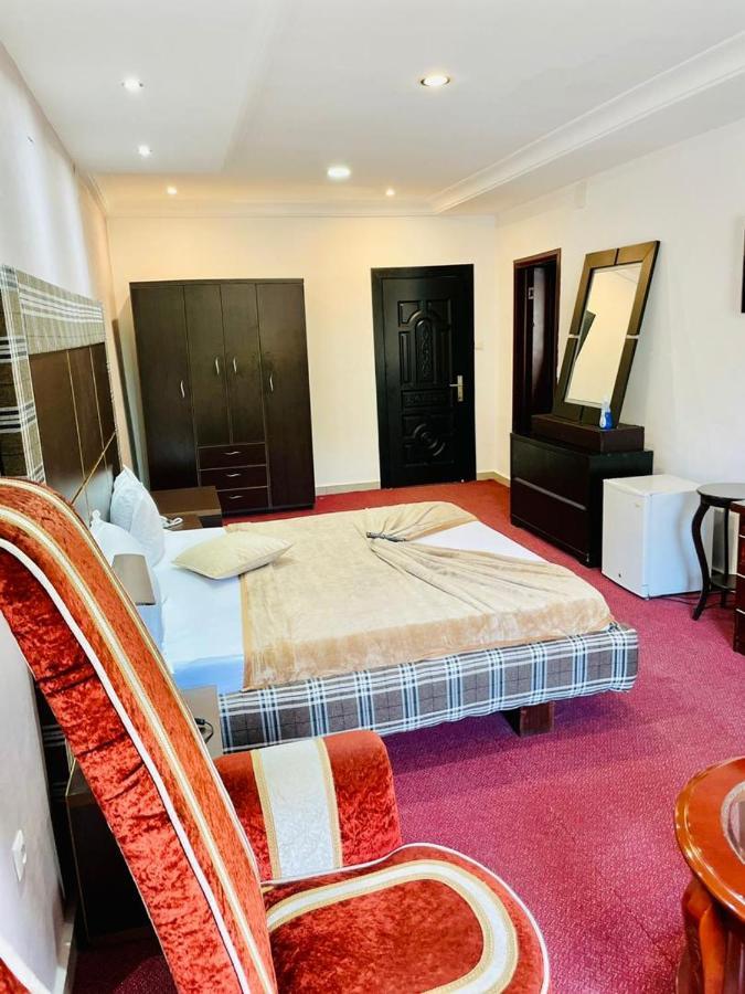 Class Hotel برازافيل المظهر الخارجي الصورة