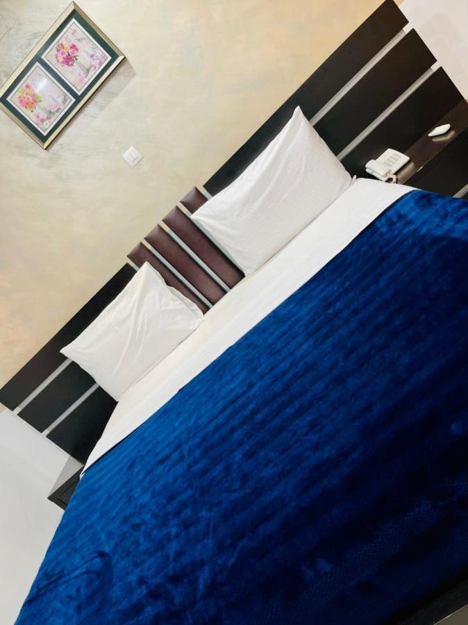 Class Hotel برازافيل المظهر الخارجي الصورة