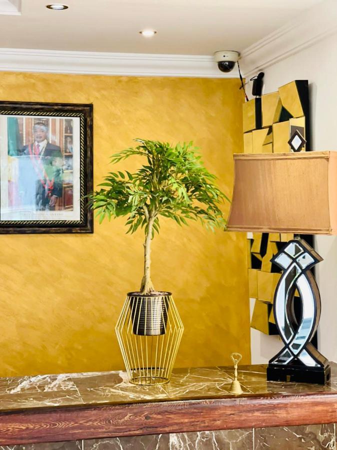 Class Hotel برازافيل المظهر الخارجي الصورة