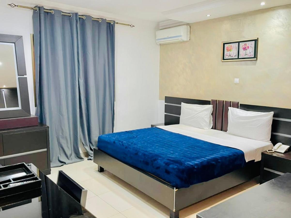 Class Hotel برازافيل المظهر الخارجي الصورة
