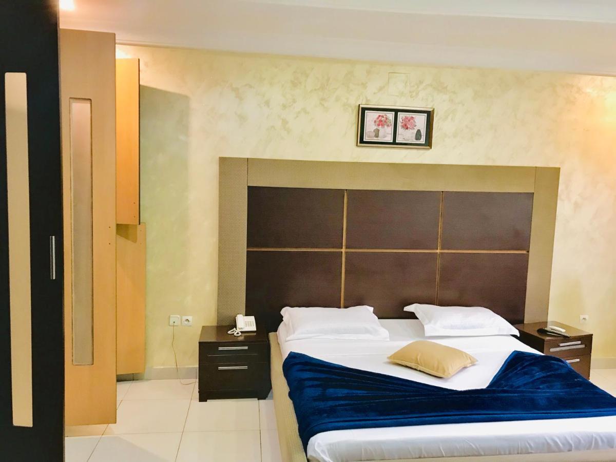 Class Hotel برازافيل المظهر الخارجي الصورة